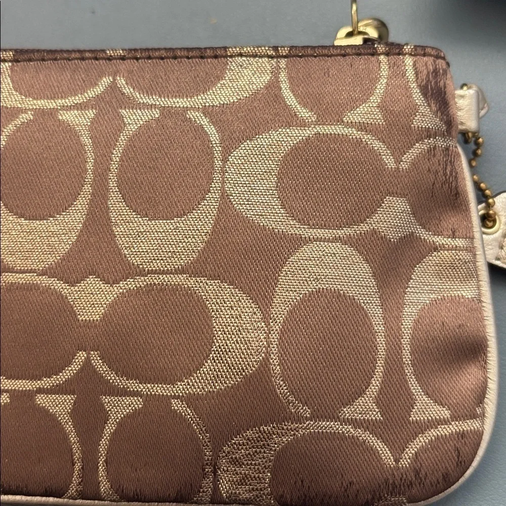 Coach | Tan and Brown Wristlet